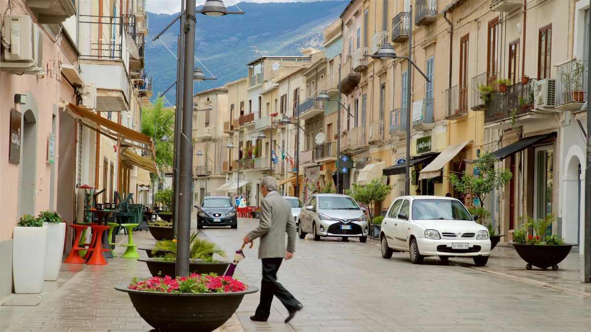 Feste ed Eventi a Castrovillari: Un Viaggio tra Tradizioni e Cultura