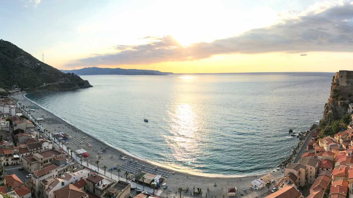 I migliori trekking vicino a Scilla: un'avventura tra natura e panorami mozzafiato
