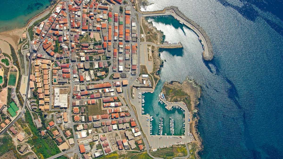 Itinerario di 7 Giorni a Le Castella e Dintorni